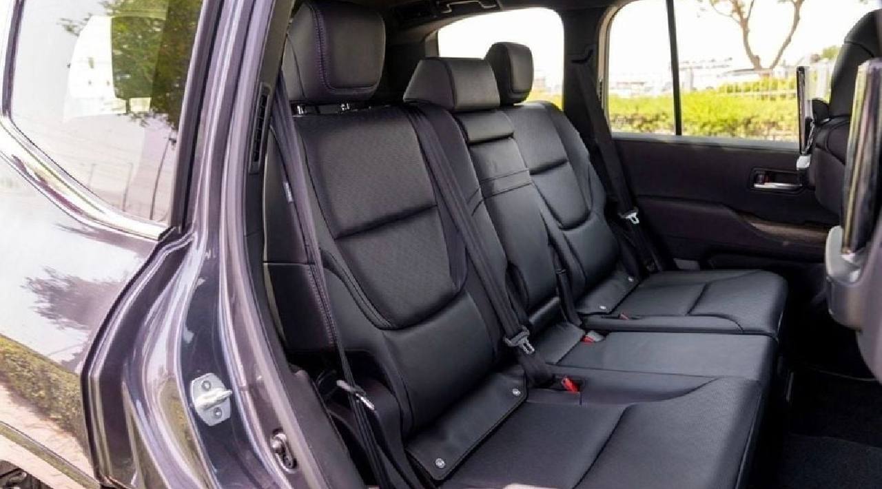 Toyota Land Cruiser 300 VXR