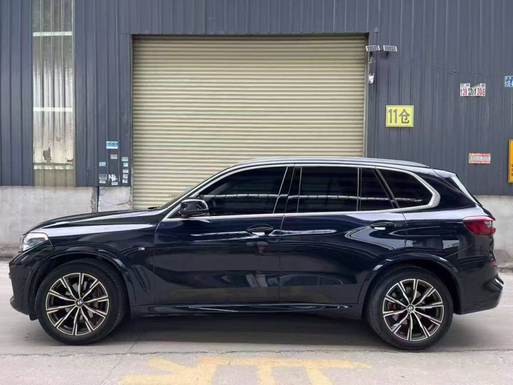 BMW X5 xDrive30Li M-Sport