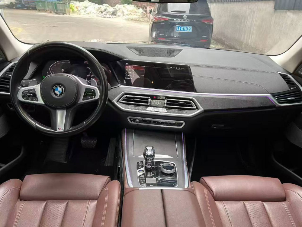 BMW X5 xDrive30Li M-Sport