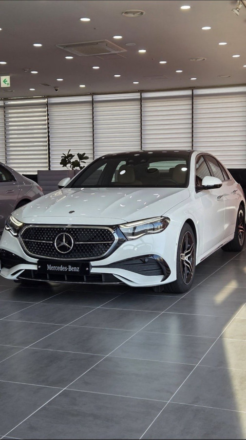 Mercedes-BenzE300 AMG line