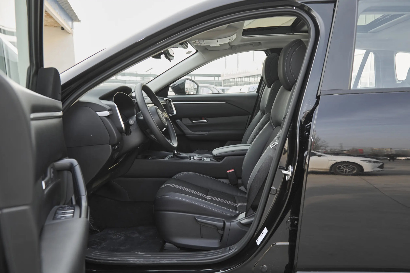 Mazda cx50